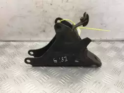 Кронштейн двигателя