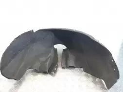 Защита арок задняя правая (подкрылок)