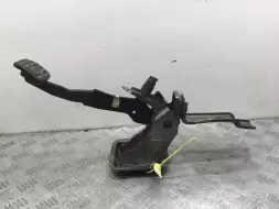 Педаль сцепления