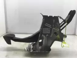 Педаль тормоза