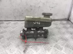 Цилиндр тормозной главный
