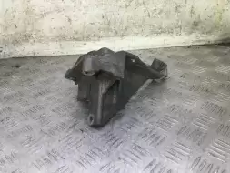 Кронштейн гидроусилителя