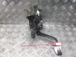 Педаль сцепления