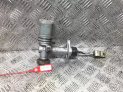 Цилиндр сцепления главный