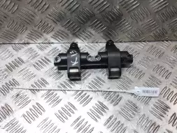 Коромысло клапана (рокер)