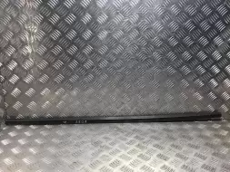 Молдинг стекла двери задней левой наружный