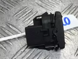 Кнопка стеклоподъемника заднего правого