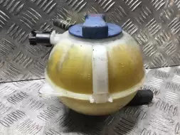 Бачок расширительный