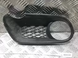 Рамка фары противотуманной левой