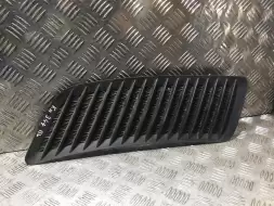 Решетка капота