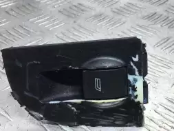 Кнопка стеклоподъемника заднего правого