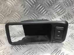 Кнопка стеклоподъемника заднего левого