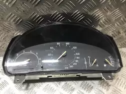 Щиток приборов (приборная панель)