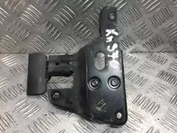 Замок капота