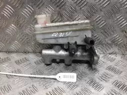 Цилиндр тормозной главный