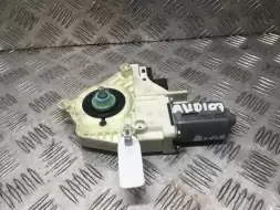 Моторчик стеклоподъемника передний правый