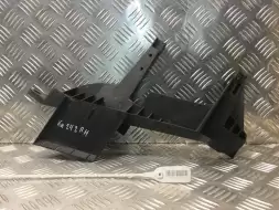 Крепление фары правой