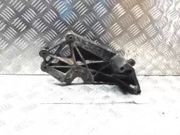 Кронштейн двигателя