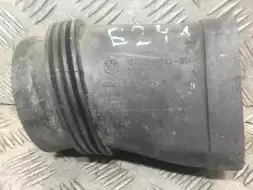 Патрубок воздушного фильтра