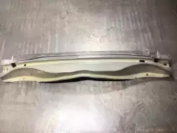 Усилитель бампера переднего