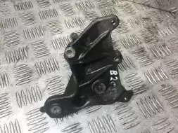 Кронштейн двигателя