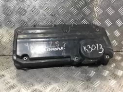 Декоративная крышка двигателя