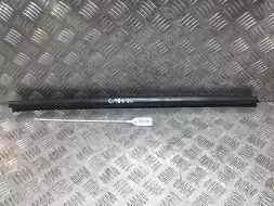 Молдинг стекла двери задней левой наружный