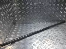 Молдинг стекла двери задней правой наружный