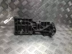 Кронштейн генератора