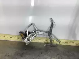 Стеклоподъемник передний правый