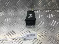 Кнопка подогрева заднего стекла