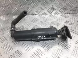 Форсунка омывателя фар