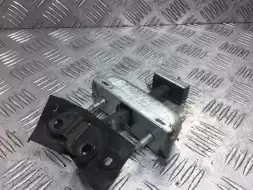 Ограничитель открывания двери