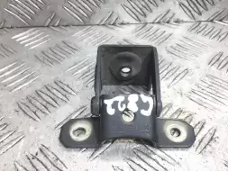 Петля крышки багажника