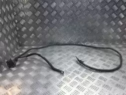 Минусовой провод аккумулятора