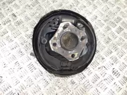 Ступица задняя левая