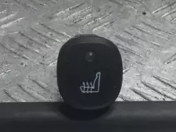 Кнопка обогрева сидений