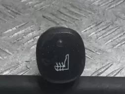 Кнопка обогрева сидений