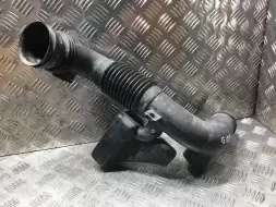 Патрубок воздушного фильтра