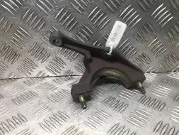 Кронштейн полуоси