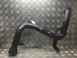 Патрубок интеркулера