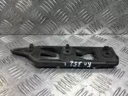 Кронштейн бампера переднего