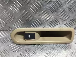 Кнопка стеклоподъемника заднего левого