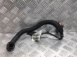 Патрубок вентиляции картера