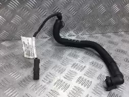 Патрубок вентиляции картера