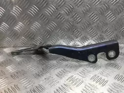 Петля капота правая