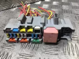 Блок предохранителей