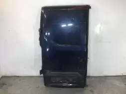 Дверь задняя распашная левая