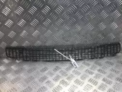 Решетка капота