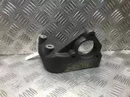 Кронштейн полуоси